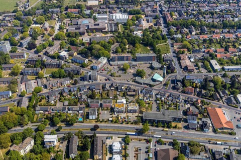 Aerial view, Feldmark market square, Friedenskirche Protestant church, Springendahlstraße
