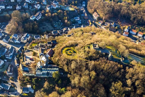 Aerial view, castle ruins of Volmarstein Castle, Volmarstein Castle Hotel, Volmarstein, Wetter,