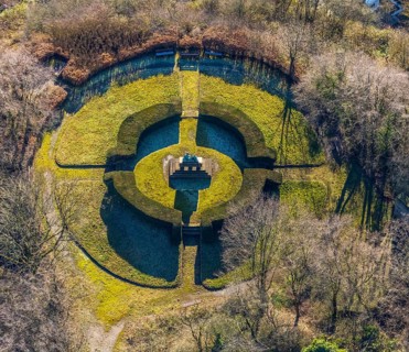 Aerial view, castle ruins of Volmarstein Castle, war memorial, Volmarstein, Wetter, Ruhr area,