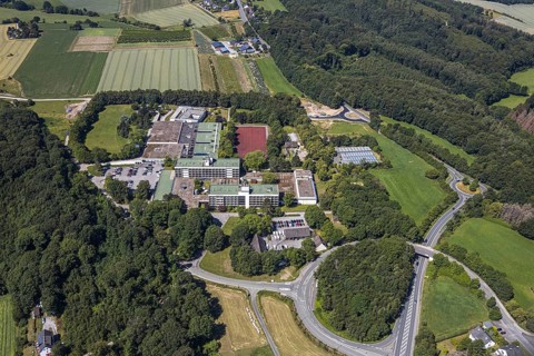 Aerial view, Werner-Richard-Berufskolleg, Volmarstein Educational Centre, Grundschöttel, Wetter,
