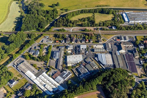Aerial view, industrial estate Zum Ostenfeld, Ruhr river, Wickede (Ruhr), North Rhine-Westphalia,