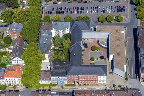 Aerial view, Schiller-Gymnasium, Platz der Gedächtniskirche, Witten, Ennepe-Ruhr district, Ruhr