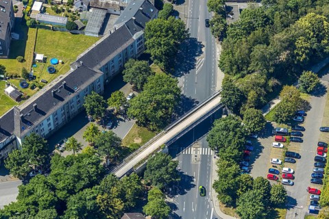 Aerial view, cycle path and hiking trail, Rheinischer Esel bridge, Annenstraße, Witten, Ennepe-Ruhr