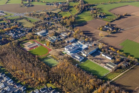 Aerial view, school centre, municipal comprehensive school, Theodor-Heuss-Schule, Haarbeckschule,
