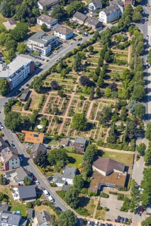 Aerial photo, Protestant cemetery, parish office, Neukirchen-Vluyn, Lower Rhine, North