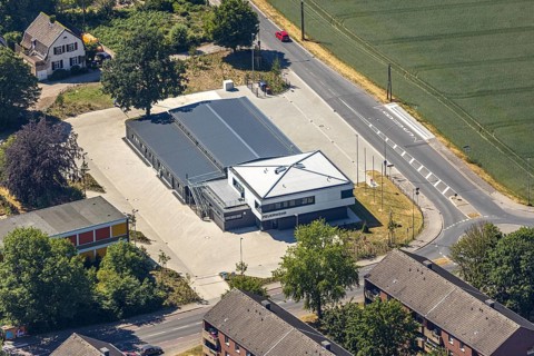 Aerial photo, fire brigade Neukirchen-Vluyn, Lindenstraße, Neukirchen-Vluyn, Lower Rhine, North