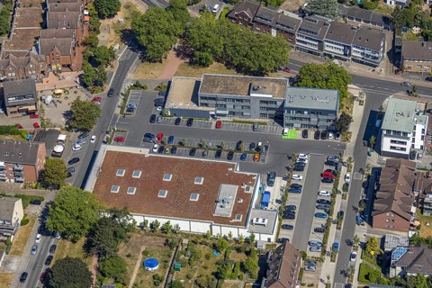 Aerial view, Edeka Raber shopping centre, Mozartstraße, Neukirchener Lebenshilfe und
