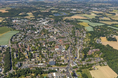 Aerial view, local view, Andreas-Bräm-Straße, ENNI Solarpark Mühlenfeld, Neukirchen-Vluyn, Lower