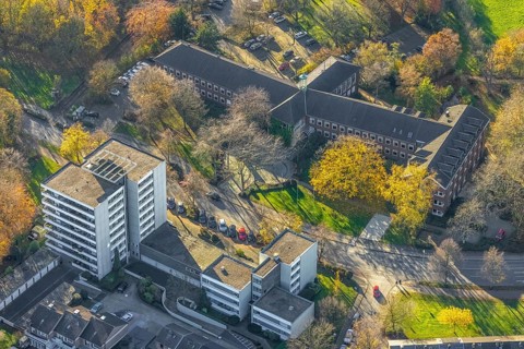 Aerial view, town hall Neukirchen-Vluyn, Hans-Böckler-Straße, high-rise residential building,