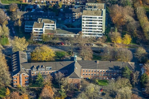 Aerial view, town hall Neukirchen-Vluyn, Hans-Böckler-Straße, high-rise residential building,
