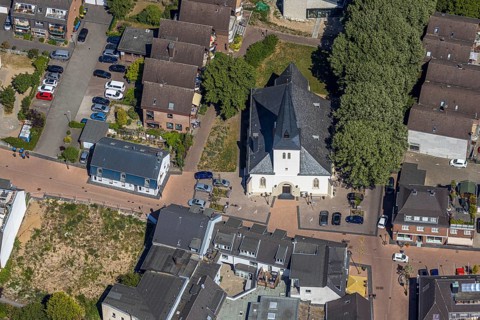 Aerial view, Neukirchen Church, Neukirchen-Vluyn, Lower Rhine, North Rhine-Westphalia, Germany,