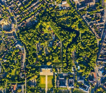 Aerial view, Westfälische Wilhelms-Universität Münster, Schlossplatz, Botanischer Garten,