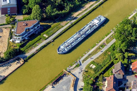 Aerial view, bathing at the canal, sunbathing lawn, shipping Dortmund-Ems-Kanal,