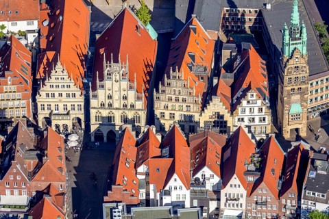 Aerial view, Prinzipalmarkt, historic town hall, Stadthausturm, overwater, Münster, Münsterland,