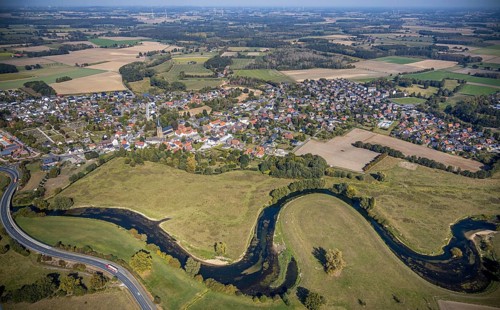 Aerial view, river Lippe, Lippe meadows, nature reserve, bridge Heintroper Straße over the Lippe,