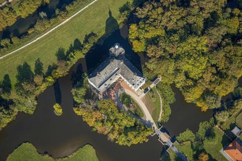 Aerial view, moated castle Hovestadt, baroque garden, Hovestadt, Lippetal, district Soest, North