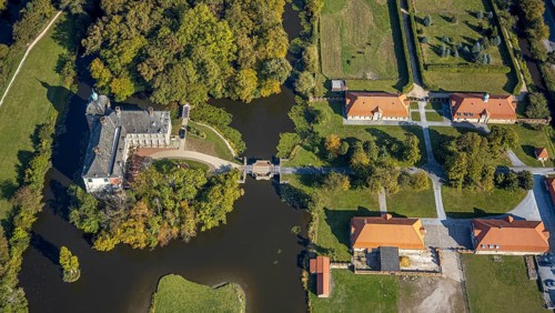 Aerial view, moated castle Hovestadt, baroque garden, Hovestadt, Lippetal, district of Soest, North