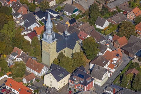 Aerial view, town view, St. Stephanus Kirche, Oestinghausen, Lippetal, Kreis Soest, North
