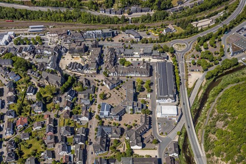 Aerial view, town hall Lennestadt, HIT Handelsgruppe GmbH, Thomas-Morus-Platz, Altenhundem,