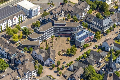Aerial view, town hall Lennestadt, Thomas-Morus-Platz, Altenhundem, Lennestadt, Sauerland, North