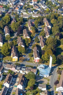 Aerial view, Kopernikusweg terraced housing estate, Leibnizstraße, Catholic Church St. Pius,