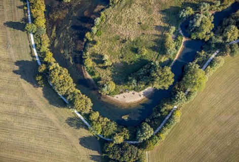 Aerial view, river Lippe, Lippe lido, Lippe floodplain west, Hagedornsweg, Lippstadt, district
