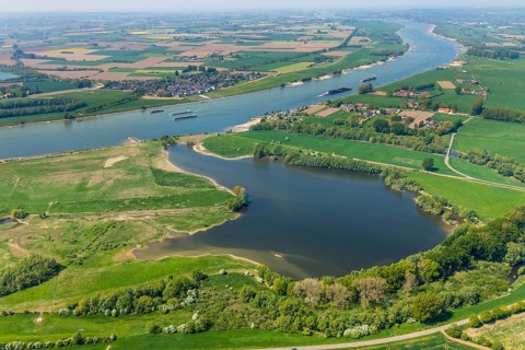 Aerial view, river Rhine, lake in the nature reserve Grietherorter Altrhein, Rees, Lower Rhine,