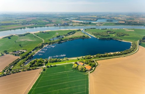 Aerial view, Mahnensee with marina, river Rhine, Rees, Lower Rhine, North Rhine-Westphalia,
