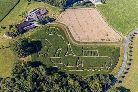 Aerial photo of Baür Lünemann's corn maze in Selm Cappenberg. This year's theme is Europe. Selm,