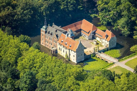 Aerial view, Schloss Senden, moated castle, Senden, Münsterland, North Rhine-Westphalia, Germany,