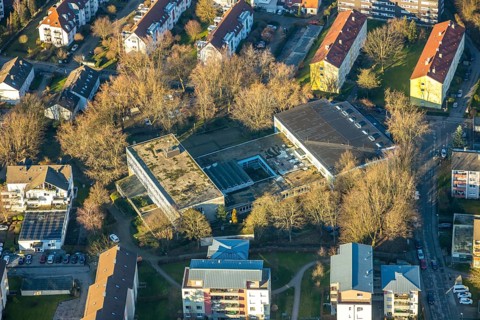 Aerial photo, closed Gustav-Heinemann-Schule, Holthausstraße, Schwelm, Ruhr area, North