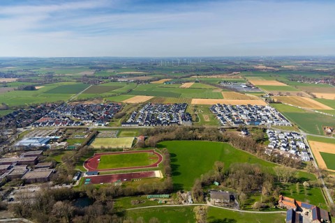 Aerial view, residential area settlement Ardeyweg, sports facility at the school centre, AquaFun
