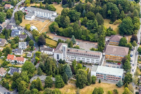 Aerial view, Walburgisgymnasium und Walburgisrealschule, Placida-Viel-Berufskolleg, Menden,