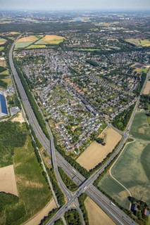 Aerial view, motorway A42, overview Repelen Rheinkamp, Mörs, Ruhr area, North Rhine-Westphalia,