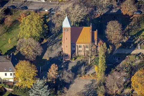 Aerial view, protestant church Utfort, Rheinkamp-Utfort, Mörs, Ruhr area, North Rhine-Westphalia,