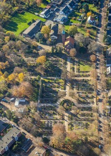 Aerial view, cemetery Utfort, Rheinkamp-Utfort, Mörs, Ruhr area, North Rhine-Westphalia, Germany,