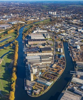 Aerial view, Rhine-Ruhr harbour Mülheim, shipping canal, Am Nordhafen, Rheinstraße, Speldorf,