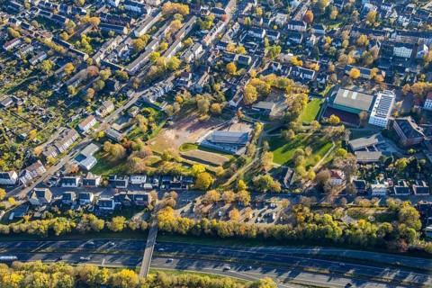 Aerial view, sports field Von-der-Tann-Straße, new sports park Styrum with park of the Feldmann
