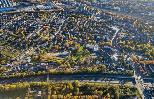 Aerial view, sports field Von-der-Tann-Straße, new sports park Styrum with park of the Feldmann