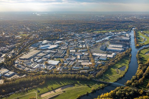 Aerial view, Rhine-Ruhr harbour Mülheim, shipping canal, Am Nordhafen, Rheinstraße, Speldorf,