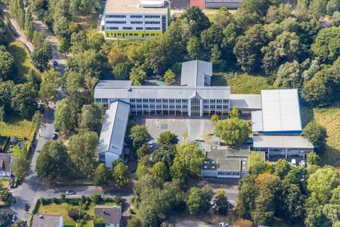 Aerial photograph, Städt. Comprehensive school Menden, Menden, Sauerland, Märkischer Kreis, North