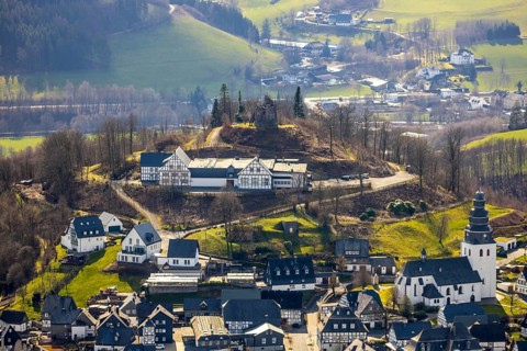 Aerial view, Eversberg Castle ruins, Schlossberghalle Eversberg, St.Johannes-Evangelist-Kirche,