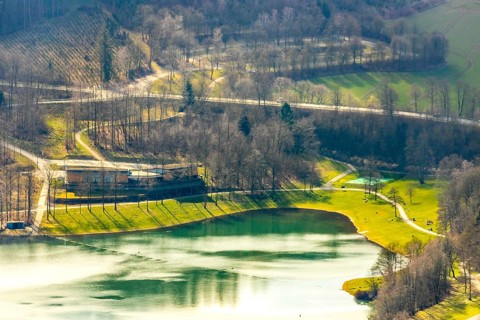 Aerial view, car park and excursion restaurant at the Hennetalsperre, Hennesee, Berghausen,