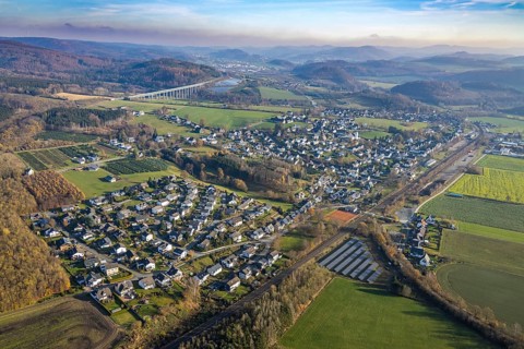 Aerial view, local view Wennemen, bridge motorway A46, Meschede, Sauerland, North Rhine-Westphalia,