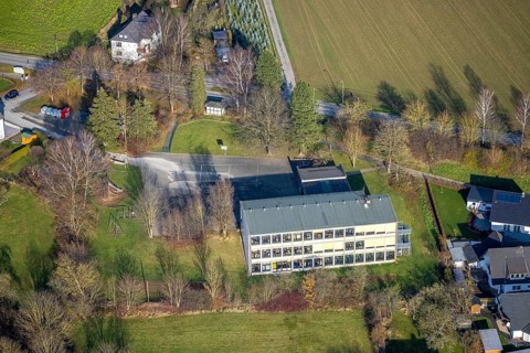 Aerial photo, Don-Bosco-Schule, catholic primary school, Wennemen, Meschede, Sauerland, North