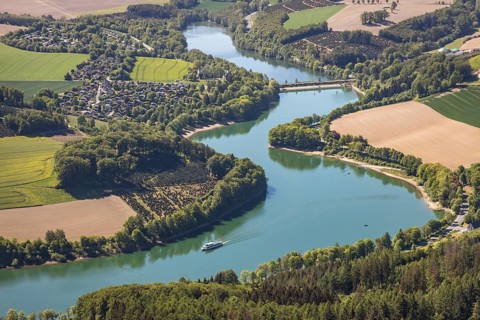Aerial view, Hennetalsperre, Hennesee, excursion boat, holiday home complex Hennestrand, Meschede,