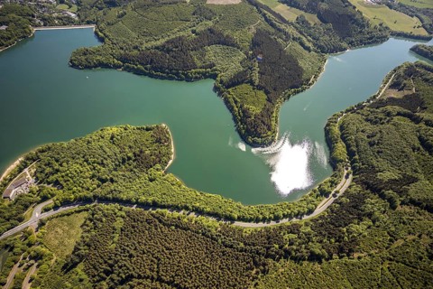 Aerial view, Hennetalsperre, Hennesee, Meschede, Sauerland, North Rhine-Westphalia, Germany, DE,