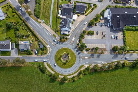 Aerial view, roundabout, Im Schlahbruch, Meschede, Sauerland, Hochsauerlandkreis, North
