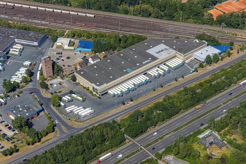 Aerial view, motorway A40, Venloher Straße, Ruhrorter Straße, EDEKA Frischecenter Mörs, logistics