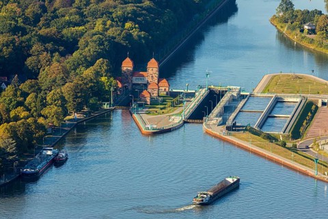 Aerial view, waterway junction Minden, Weserschleuse Minden, Nordstadt, Minden, Ostwestfalen-Lippe,